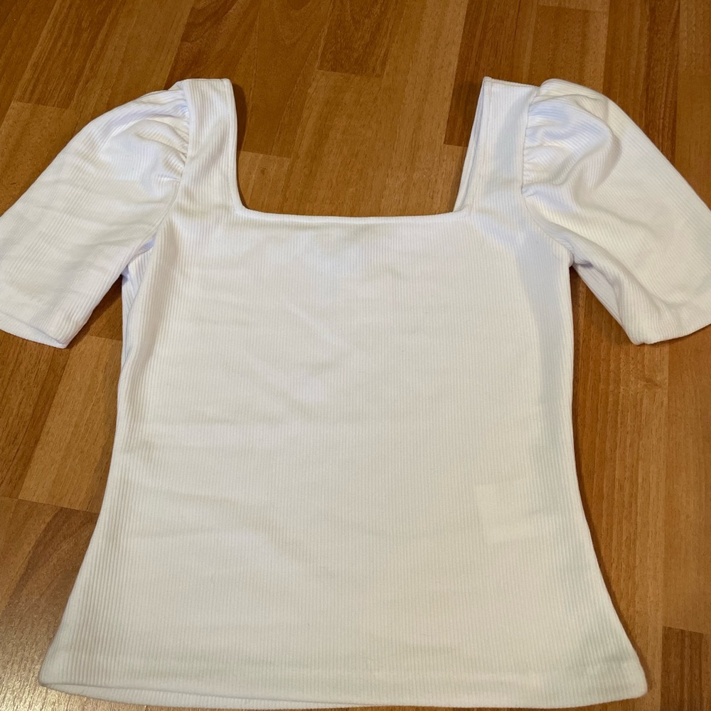 NWT Club Monaco White Crop Top
